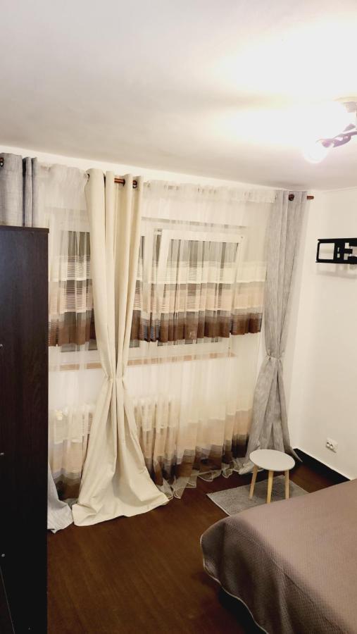 Two Bedroom Aparthotel With Garden View Bucarest Exterior foto